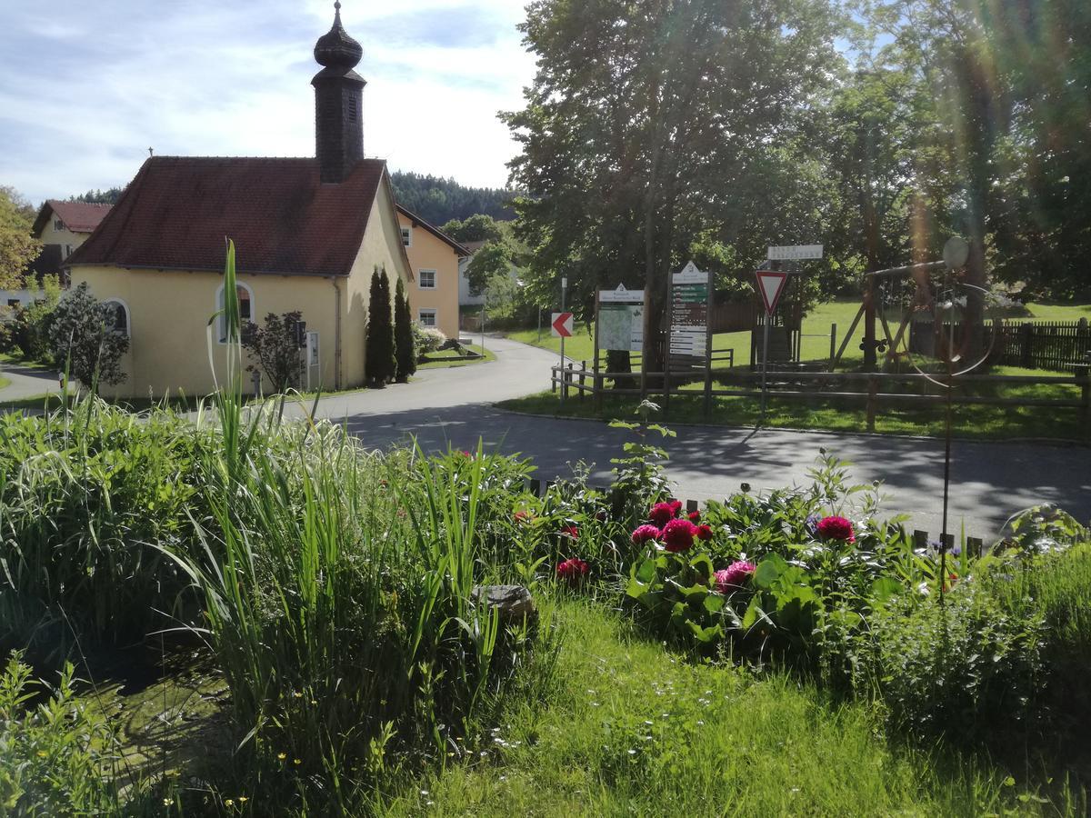 Gasthaus Zur Waldesruh Waffenbrunn ภายนอก รูปภาพ